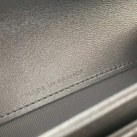 Chanel Metallic Silver Lambskin Card Wallet - Picture 14 of 15